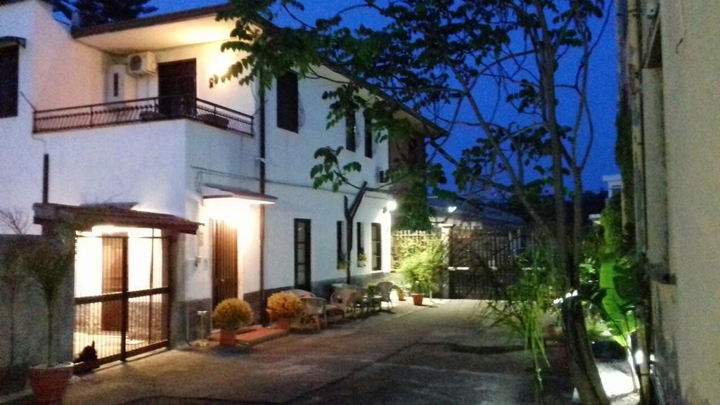 Bed & Breakfast Fontanarossa Airport -Private Parking- Bed & Breakfast Catania Exterior photo